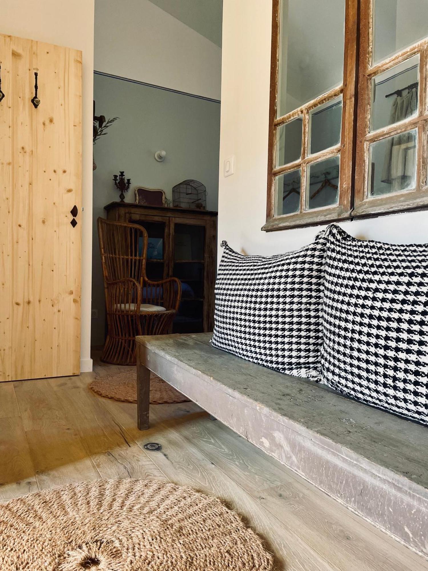 Les Appartements Du Saint Thiers, La Provence Dans Un Coin De La Drome Et L'Esprit D'Une Maison D'Hotes A Saou Экстерьер фото