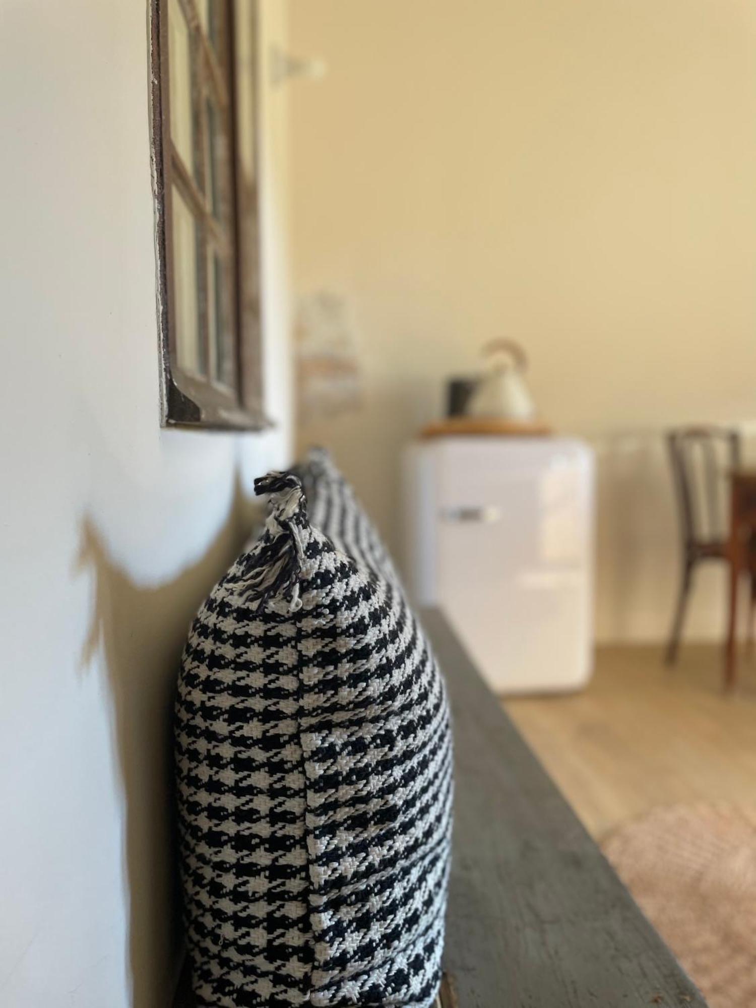 Les Appartements Du Saint Thiers, La Provence Dans Un Coin De La Drome Et L'Esprit D'Une Maison D'Hotes A Saou Экстерьер фото